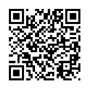 面对着邱翊和桌萍两人的凌厉攻击二维码生成