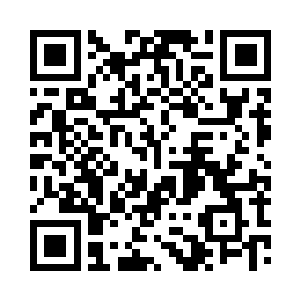 面带笑容送秦岚等人出了公安局大楼门口二维码生成