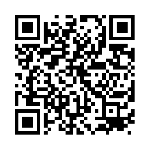 面无表情的拉着碧天神王重新坐了回去二维码生成