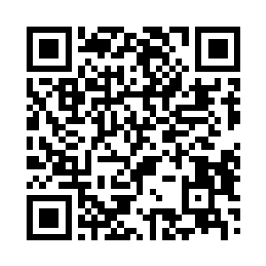 面色平静得让人猜不出他内心此刻的想法二维码生成