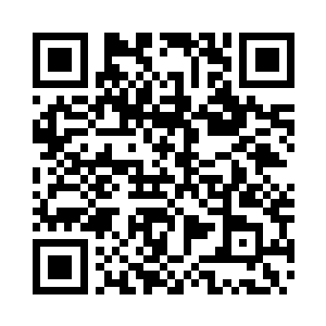 靳如歌跟凌予看着眼前新来一年多的年轻管家二维码生成