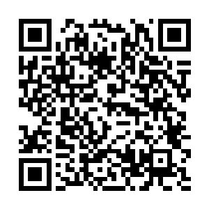 韩文君手中的视频仪中存储了这里所有人的生平资料二维码生成