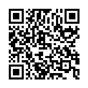 顺手就取出了相机把孩子们的照片拍下来二维码生成