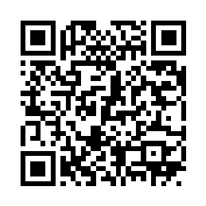 顺着一条长长的破损阶梯来到了外面世界二维码生成