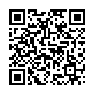 顺着街道走动的人基本都是低着头匆匆而行二维码生成