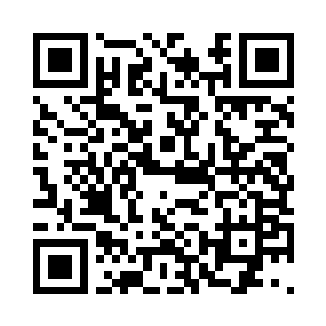 顾倾狂犹如刀锋一样的目光很是犀利二维码生成