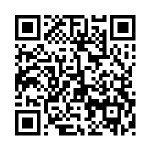 顾平安微红的眼睛对上李欢情担忧的脸二维码生成