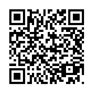 顾清苑回视清冷的眼眸慢慢染上雾气二维码生成