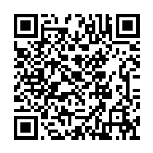 顿时便化解了罗卿卿有些不敢面对李雨彤的尴尬二维码生成