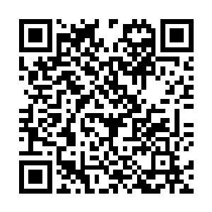 顿时便感觉自己的下有着一股强大的吸力一般举步艰难二维码生成