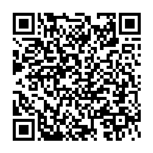 顿时就那面目狰狞的络腮胡子整个儿脑袋好象一个摔烂的西瓜一样二维码生成