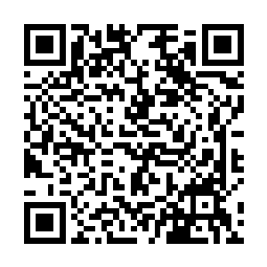顿时龙王便感觉两股钻心的疼痛不断的侵蚀着他的小腹二维码生成