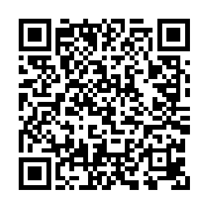 风无痕和云陌听了炎赤峰的话之后脸色也是一愣二维码生成