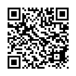 风暮寒将头枕在那位叶小姐的腿上二维码生成