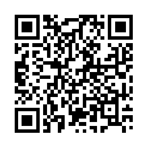 风清扬还未从地上起来便被死死的压住二维码生成