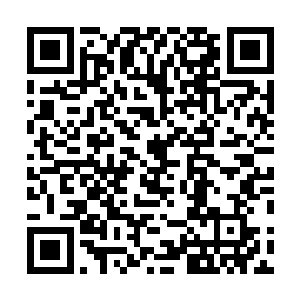 风萧萧啪地关掉通讯器……一笑倾城看着面前切断的对话二维码生成