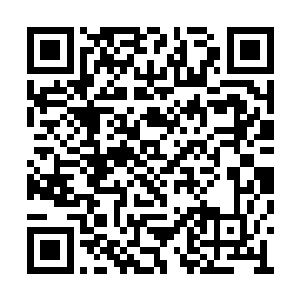 风陌城其他的大小家族也有人不断的前来送拜贴二维码生成