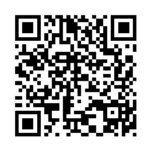 飞舟上一个男人脾气温温的开口说了一句二维码生成