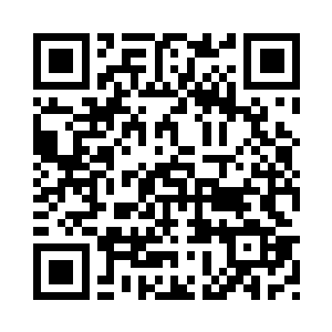 飞艇上已经抛下了几条巨大的绳索二维码生成