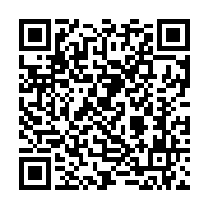 飞艇内的地精就看到这巨兽口中猛然出现刺目的蓝光二维码生成
