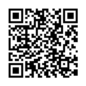 饥民群浩浩荡荡地蔓延过这巍峨的城池二维码生成