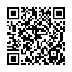 香喷喷的身子就这么横倒在了杨辰大腿上二维码生成