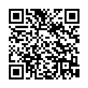 香复便匆匆地抱着一个檀木雕花盒走了进来二维码生成