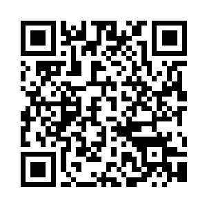 香复进来瞧见晏锦握住油纸伞发怔的模样二维码生成