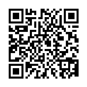 马文和科尔大师分别坐在桌子的两端二维码生成