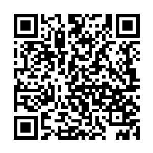 马文忽然就想到了冥凤一战最初的地点――钢铁之城二维码生成