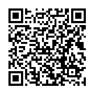 高喊着聚拢一些兵马往外面沈樊二位友军方向逃去二维码生成