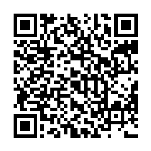 高山族也用两个瘦弱的女人换了四头三角马和好多兽皮二维码生成