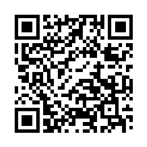高扬估计着也就是一米七六左右的样子二维码生成
