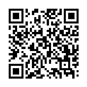 高扬正喝着一杯咖啡来避免和艾琳的对视二维码生成