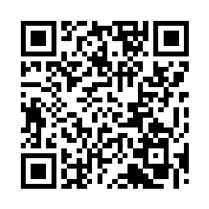 高挑婀娜的靓丽身影出现在一侧的珠帘后面二维码生成