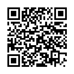 高楼大厦的外立面也化作巨大的光幕二维码生成