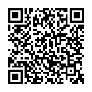 魔戒工作室与蒂凡尼联合推出了魔戒系列的珠宝二维码生成