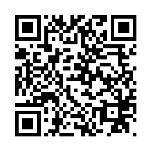 鸢尾一直躲在外面偷偷听他们的谈话二维码生成