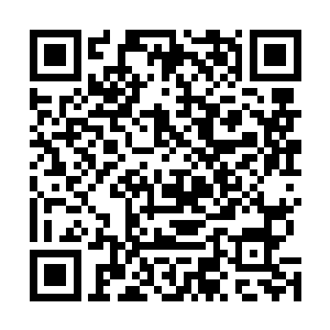 鹿野和艾沫沫被两个中年妇女夹起来扔在了一个地下室里二维码生成