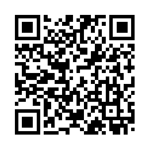 麦姬和小伙伴们对着贝海挥手告辞二维码生成