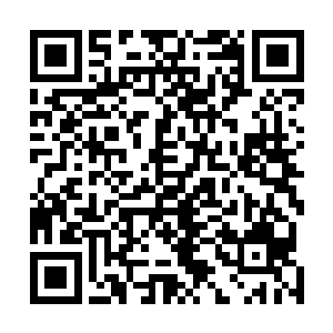 黄天训顿时就感觉到自己的身体不可抑制的被举在了半空二维码生成