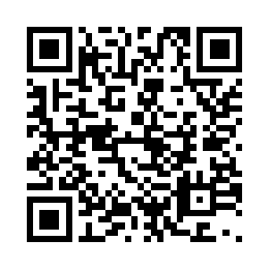 黄富顺着江帆的手指看到天空中闪电二维码生成