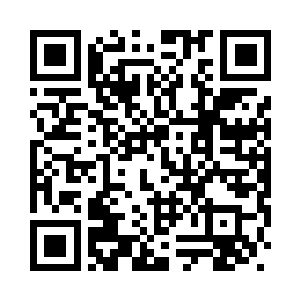 黄泉一手端着木盆一边对凤羽珩说二维码生成