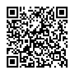 黄鸾立即从空间戒指内拿出几颗六阶光明神丹给剑尘喂下二维码生成