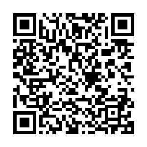 黑山老妖便带着姥姥一起重新钻进了通往阴阳界的时空通道之中二维码生成