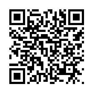 黑色的拖地夜礼服把高贵典雅的气质尽显无疑二维码生成