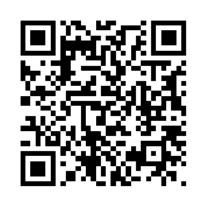 黑色的火焰在他眼眸深处熊熊燃烧着二维码生成