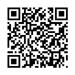 黑色的魔气与红色的血气纠缠在一起二维码生成