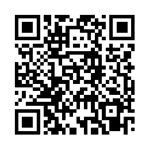 默默伸出手拨开这老头一根一根的手指头二维码生成