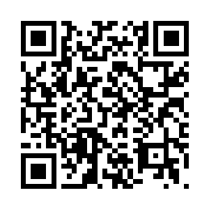 默默地用手术刀挖出六株陆地棉幼苗二维码生成